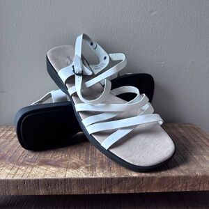 Dockers Women's White Strappy Leather Sandals Size 9 Buckle